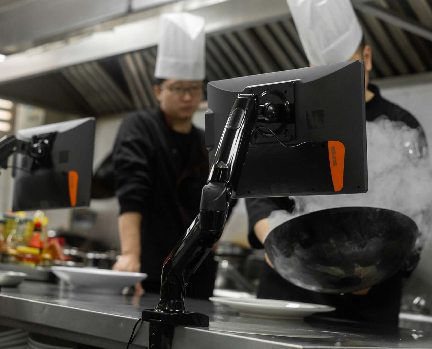 Kitchen line screen ticket management